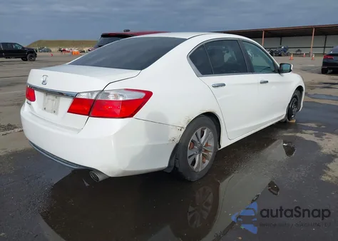 2015 Honda Accord Lx z USA, uszkodzony, nr VIN 1HGCR2F3XFA145356